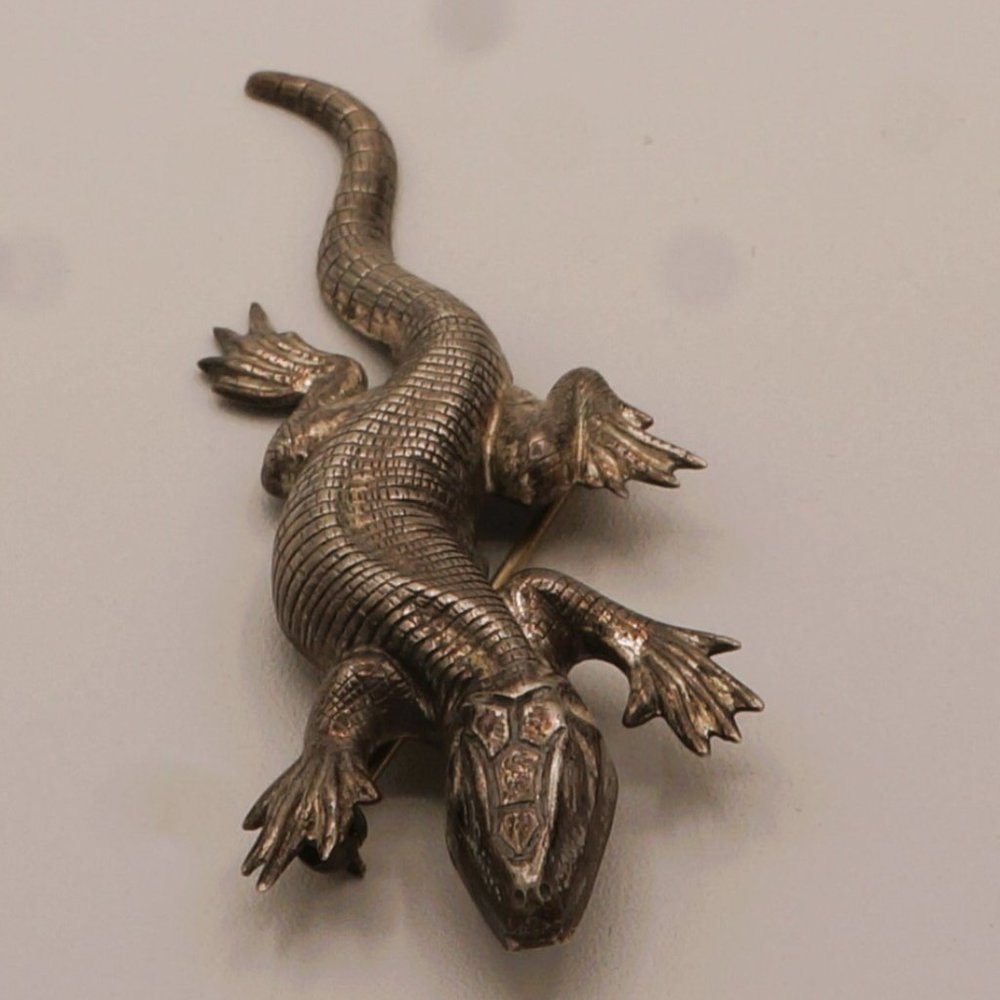 Vintage Life-Like Sterling Silver Lizard Salamander Textured Brooch By Beau
